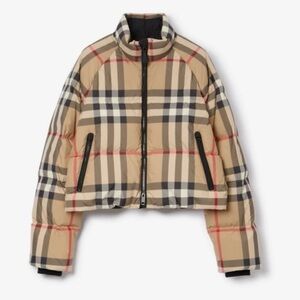 Authentic New Burberry puffer cropped parka